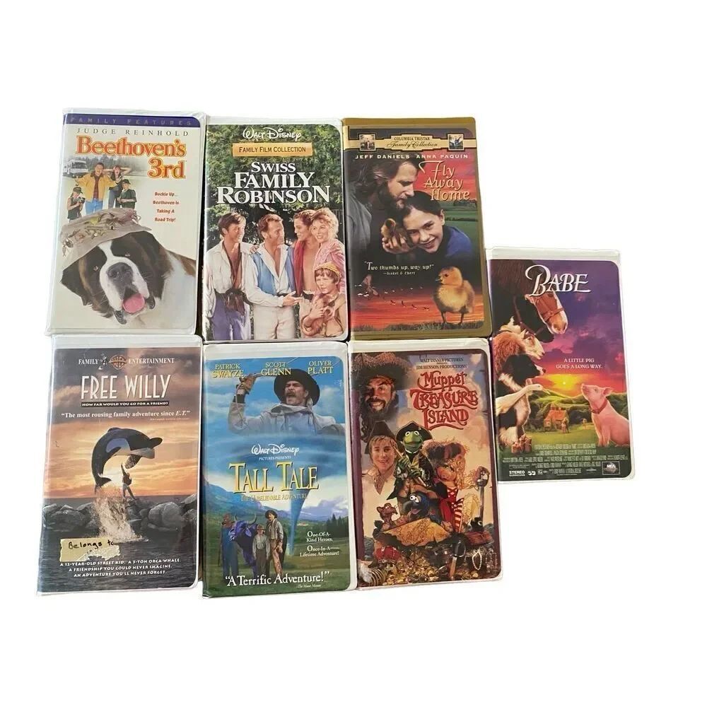 Lot Of 7 VHS Tapes Babe Free Willy Beethoven’s 3rd Vintage Movie 80s 90s Y2K Fam